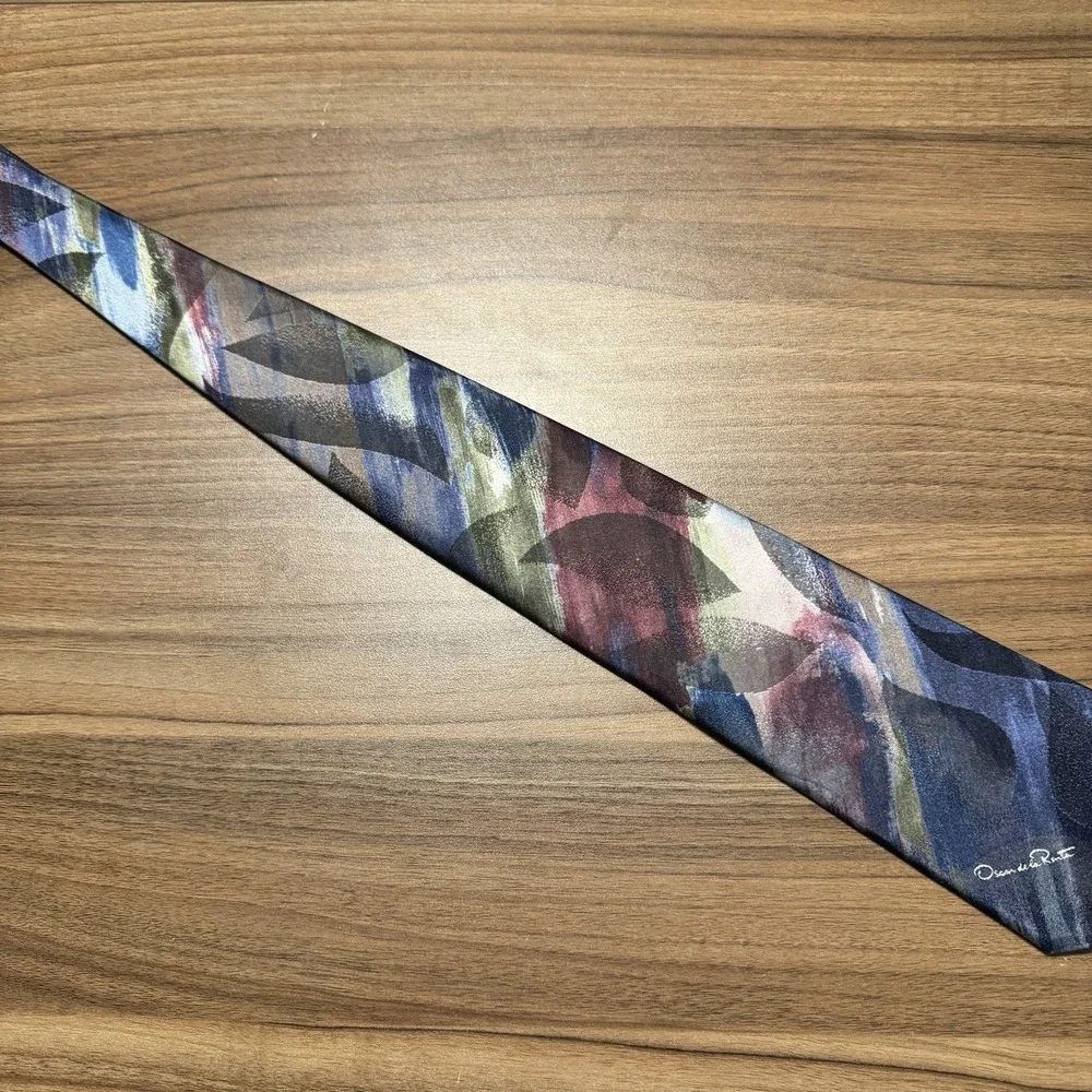 Oscar De La Renta Studio Abstract Watercolor Blue Tones with Red Tie Necktie 56